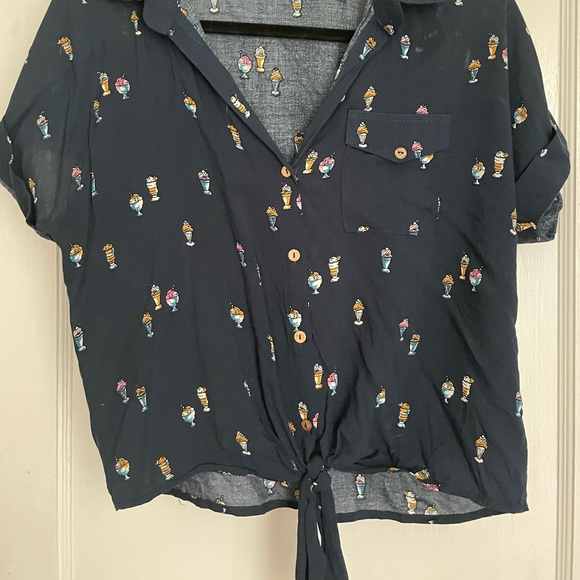 summer top- ice cream themed 🍦🍧 - Picture 2 of 4